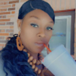 Meet your Posher, Sabrina